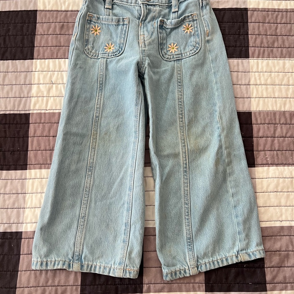 Old Navy Toddler Wide Legged Jeans with Floral Embroidery size 3T - Picture 1 of 6